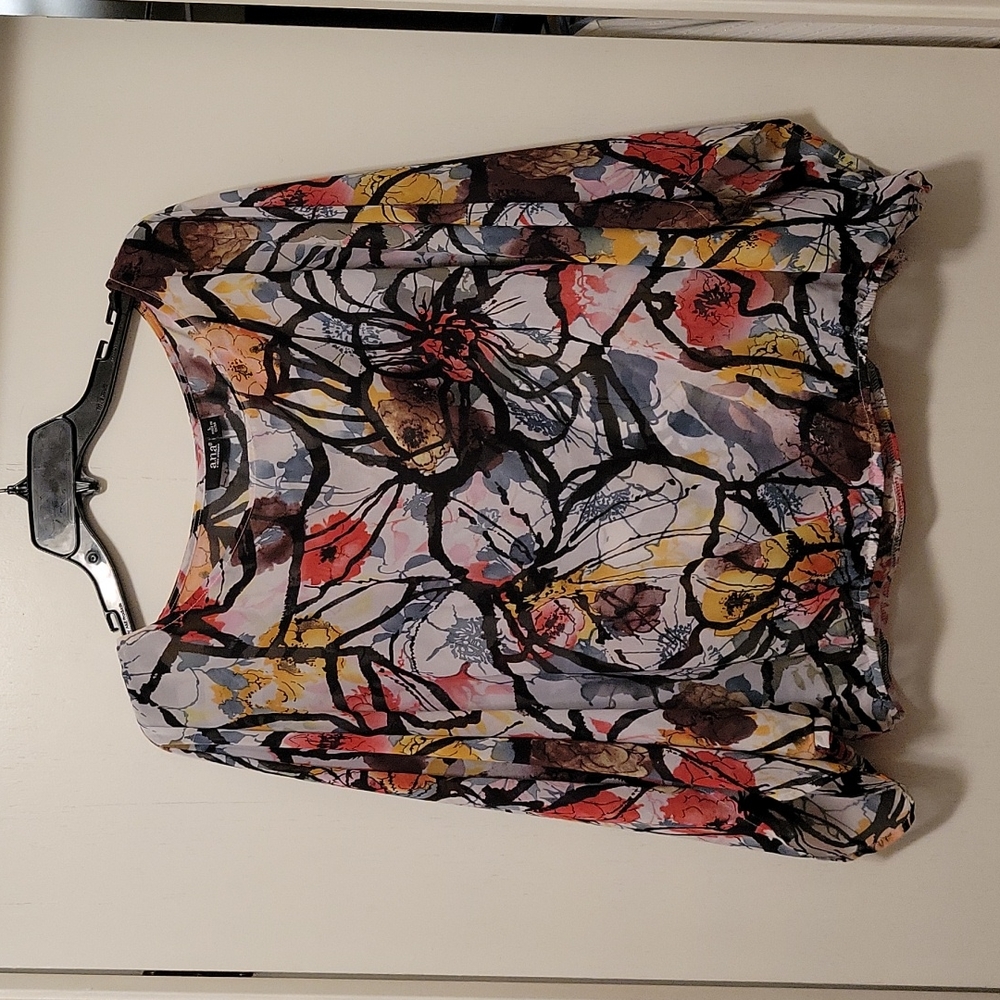 Ana a New Approach,  L, Floral